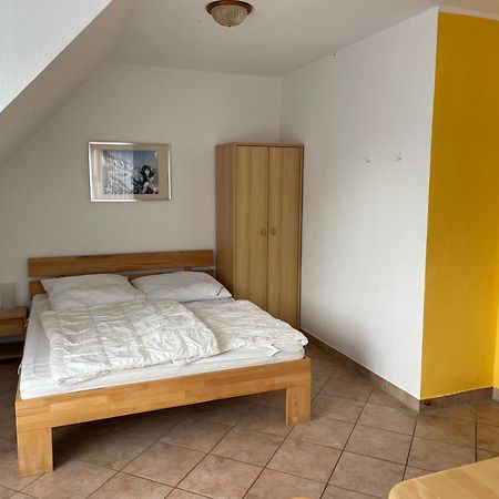 Ferienwohnungen Wiek, Haus Luv & Lee Wiek auf Ruegen Exterior photo