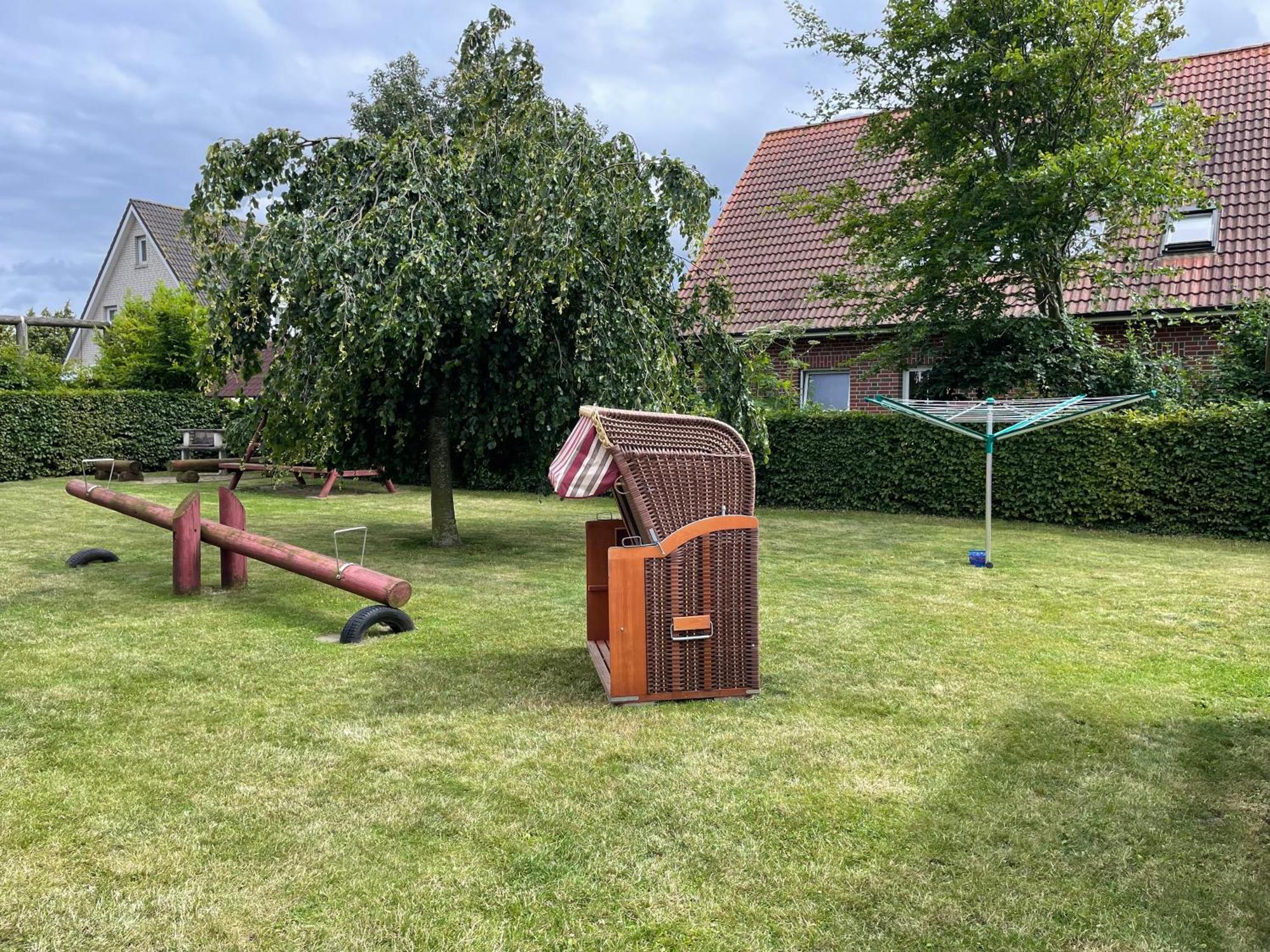 Ferienwohnungen Wiek, Haus Luv & Lee Wiek auf Ruegen Exterior photo